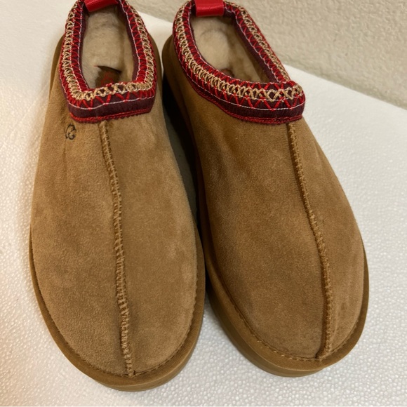 UGG Tan Slippers with Red Trim - Picture 11 of 12